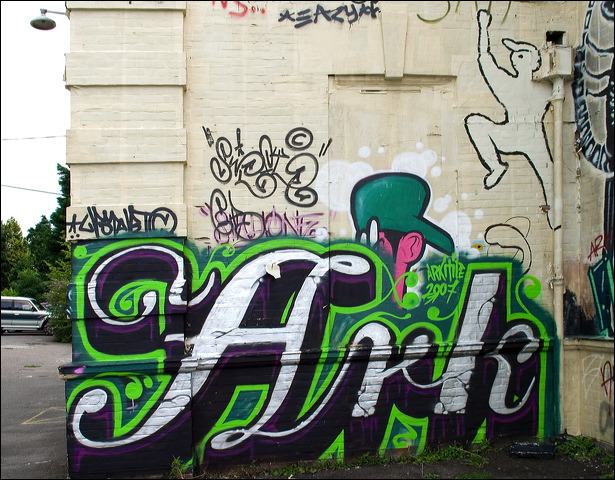 akay12_pg.jpg
