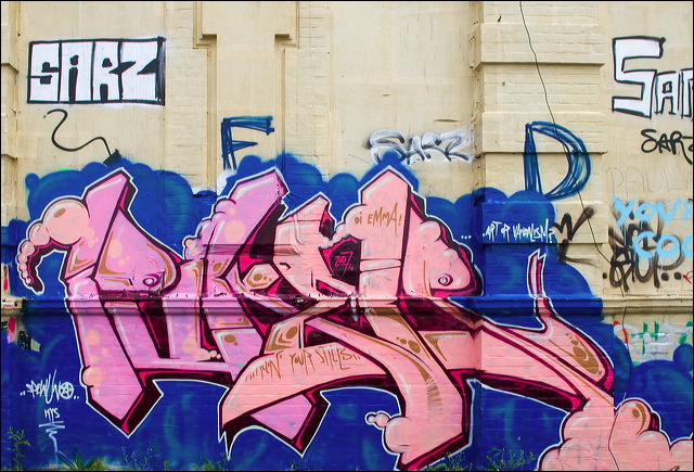 akay13_pg.jpg